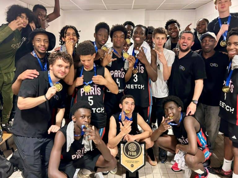 Lire la suite à propos de l’article Victoire des U15 en championnat de France